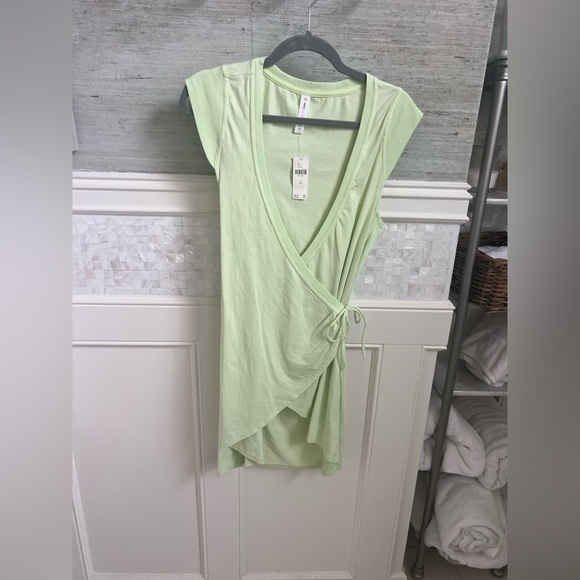 NWT w Flaw Anthropologie daily practice Montauk v-neck dress XS lime green - Picture 3 of 13